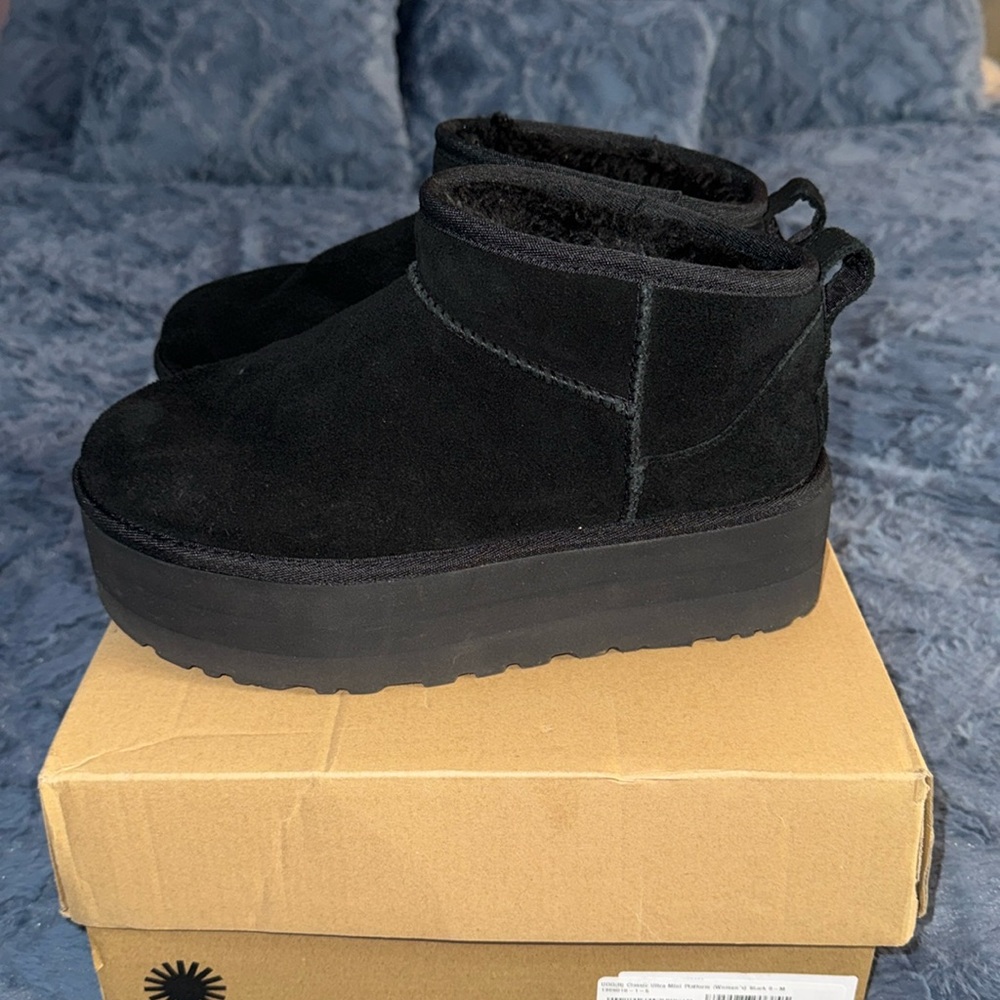 Platform Ugg size 8